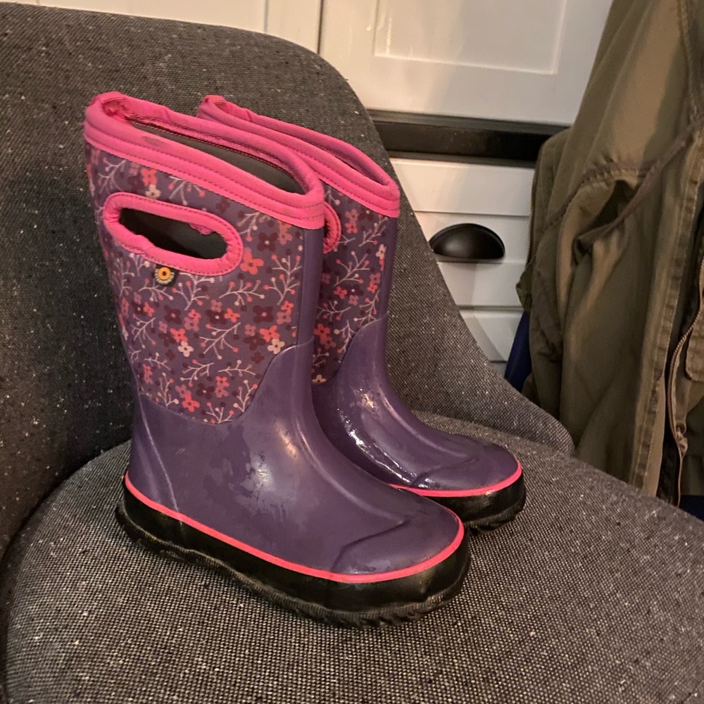 Bogs girls snow boots size 12